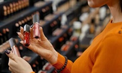 A summer roundup of news from the beauty industry: amidst flagging results and economic turbulence