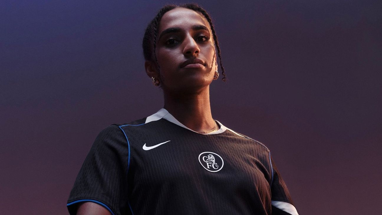 Chelsea’s new third kit a throwback to glory of Mourinho era Chelsea’s new third kit a throwback to glory of Mourinho era