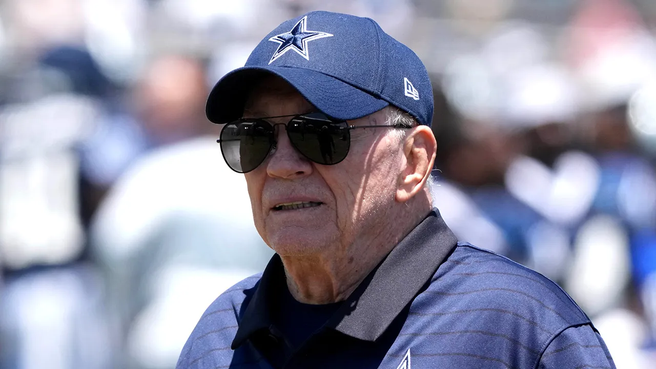 Cowboys owner blames Micah Parsons’ agent for stalled contract negotiations: ‘Told us to stick it up our a–’ Cowboys owner blames Micah Parsons’ agent for stalled contract negotiations: ‘Told us to stick it up our a–’