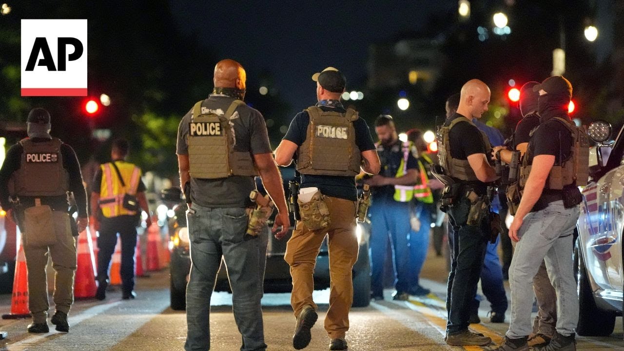 DC residents protest as White House says federal agents will be on patrol 24/7 DC residents protest as White House says federal agents will be on patrol 24/7