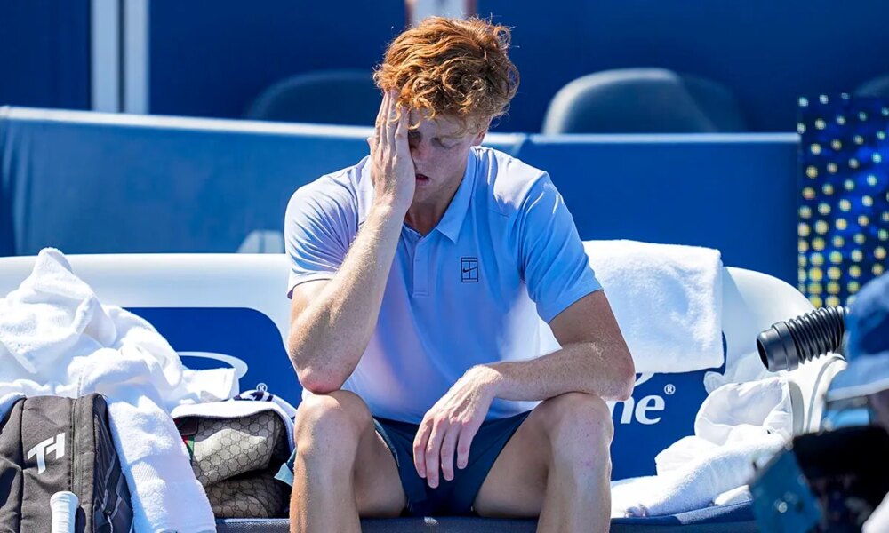 Jannik Sinner retires from Cincinnati Open final against Carlos Alcaraz, stuns crowd after just 5 games