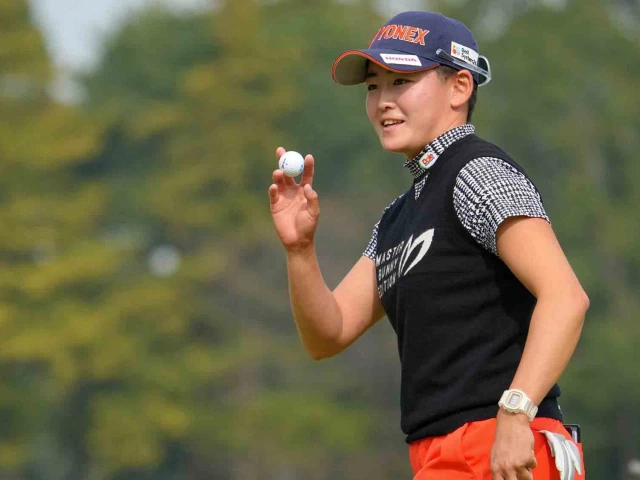 Japan’s Iwai grabs lead at LPGA Portland Classic | The Express Tribune Japan’s Iwai grabs lead at LPGA Portland Classic | The Express Tribune