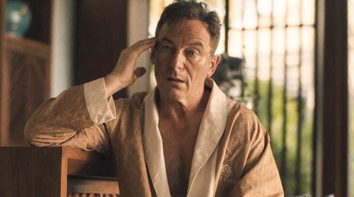 Jason Isaacs on ‘The White Lotus’ flashing scene Jason Isaacs on ‘The White Lotus’ flashing scene