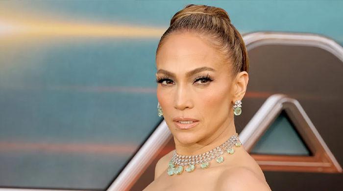Jennifer Lopez shares throwback snap as twins begin senior year Jennifer Lopez shares throwback snap as twins begin senior year