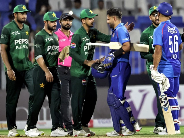 Pakistan beat Afghanistan in tri-series opener | The Express Tribune Pakistan beat Afghanistan in tri-series opener | The Express Tribune