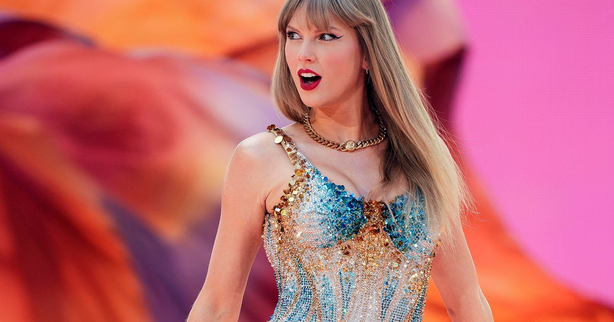 Taylor Swift joins Kelce brothers on “New Heights” podcast as she reveals upcoming album art Taylor Swift joins Kelce brothers on “New Heights” podcast as she reveals upcoming album art