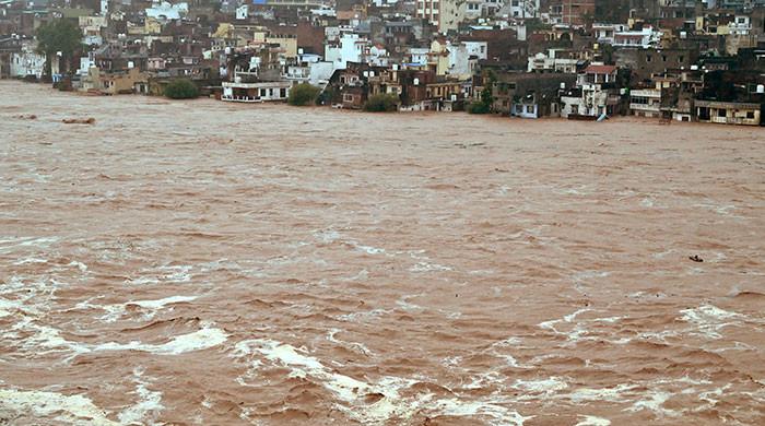 IIOJK’s heavy rains cause floods, kill 30 in landslide on pilgrim route