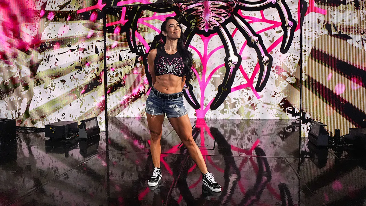 AJ Lee returns to WWE after 10-year absence AJ Lee returns to WWE after 10-year absence