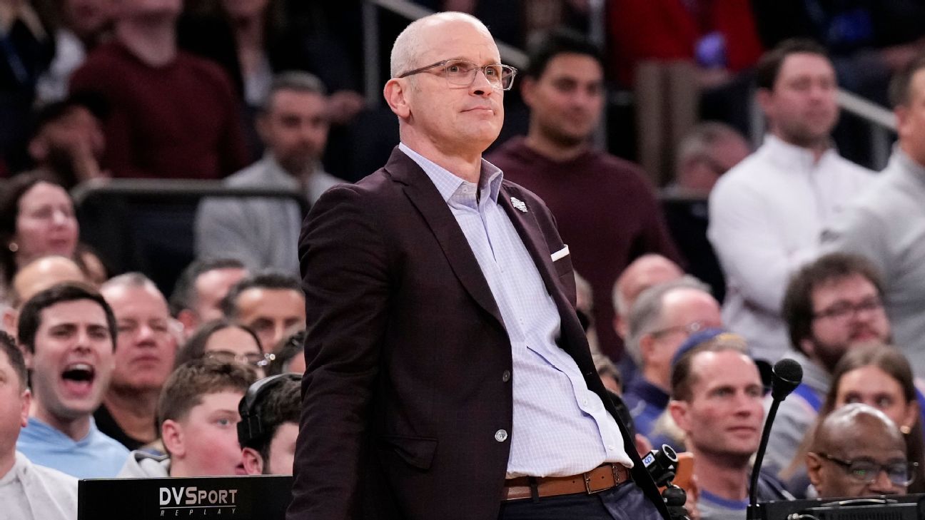 ‘Be a coach’: Dan Hurley on ego, Maui losses, Lakers — and Geno Auriemma’s wake-up call
