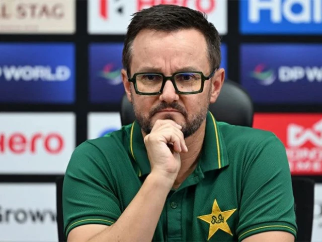 Coach urges Pakistan to ‘focus on cricket’ for India Asia Cup final | The Express Tribune