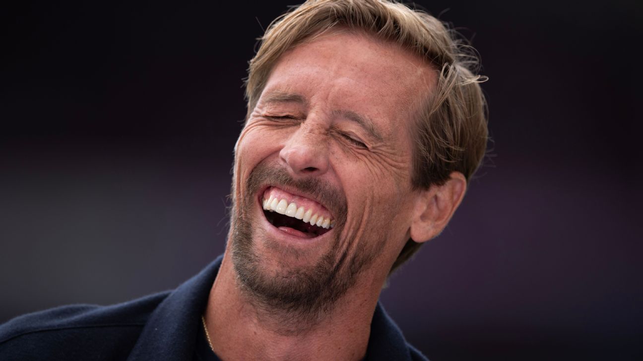 Crouch becomes non-league mascot in FPL forfeit Crouch becomes non-league mascot in FPL forfeit