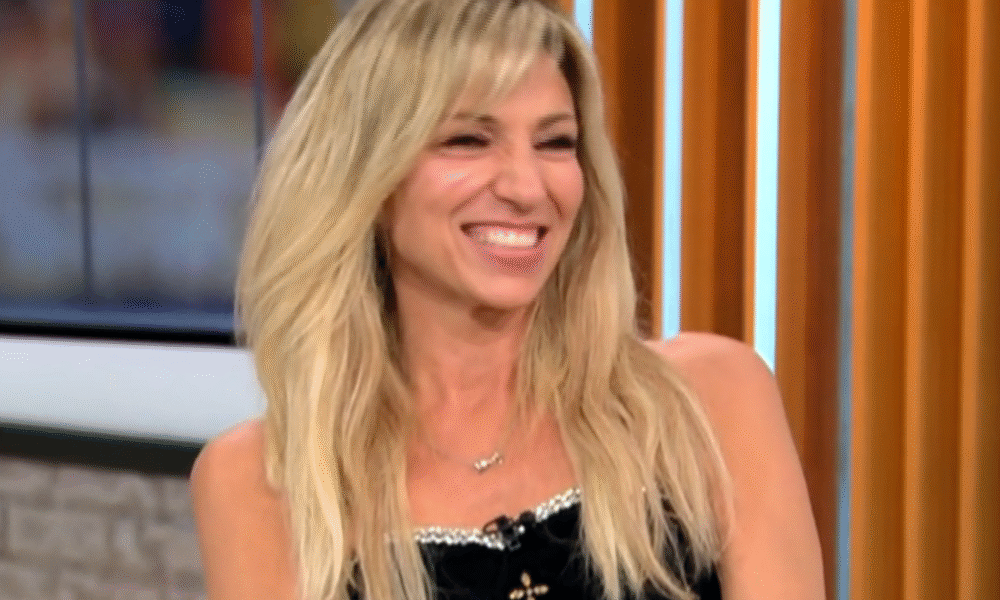 Debbie Gibson credits her family as she reflects on her decades-long career and success: “I’m thriving more than ever”
