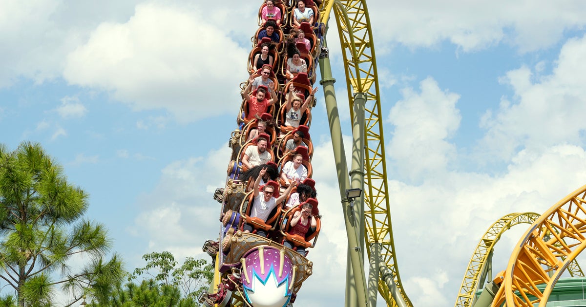 Disability played no role in man’s death after riding Universal roller coaster, lawyers say