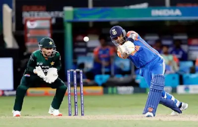 Dubai Crowd Split for Asia Cup Final, Cricket Unites All – SUCH TV