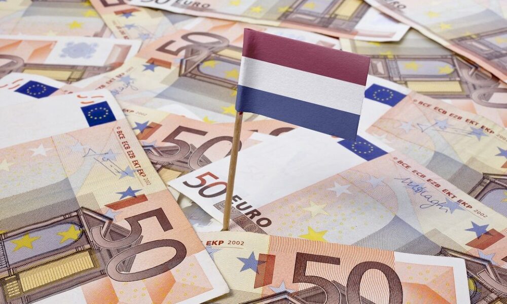 Dutch producer confidence improves in Sept but stays negative