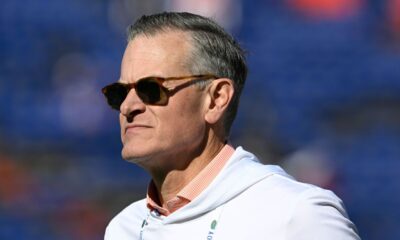 Florida AD gets 0K raise, semi-retirement role