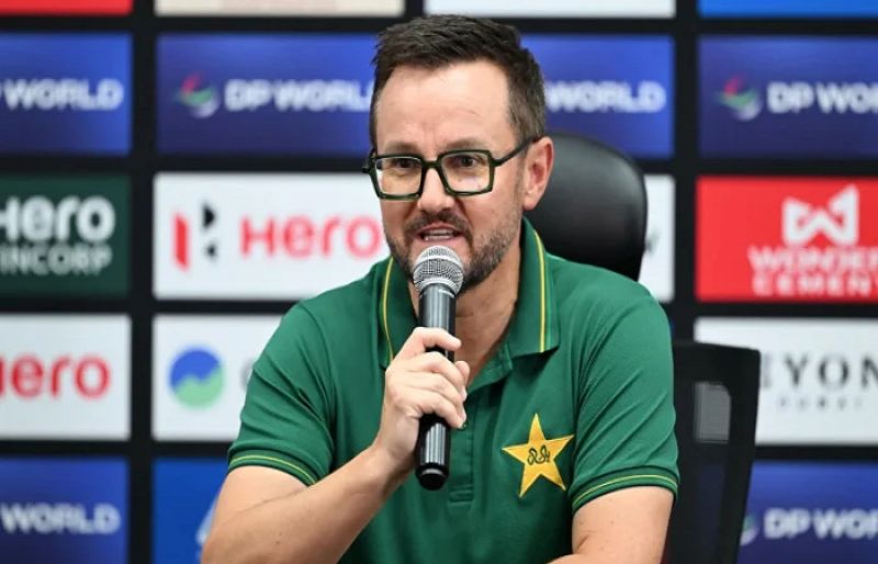 Hesson Calls India’s Snub of Pakistan Handshake ‘Disappointing – SUCH TV Hesson Calls India’s Snub of Pakistan Handshake ‘Disappointing – SUCH TV