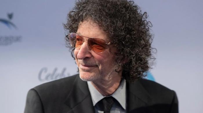 Howard Stern delays SiriusXM return amid contract talks, family struggles Howard Stern delays SiriusXM return amid contract talks, family struggles