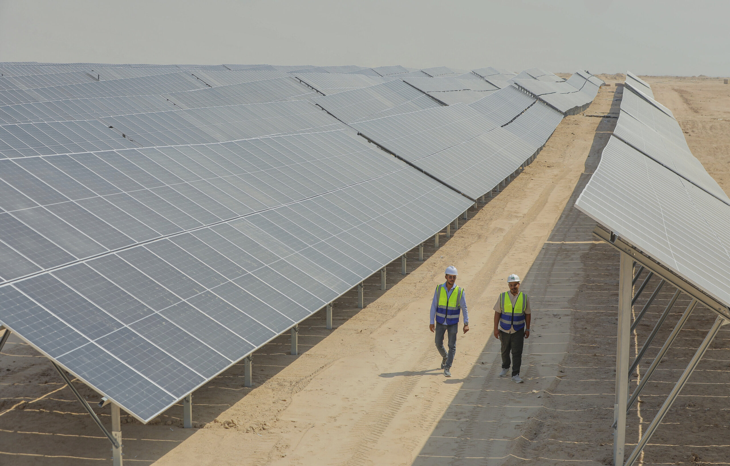 Iraq’s first industrial-scale solar plant opens in Karbala desert to tackle electricity crisis