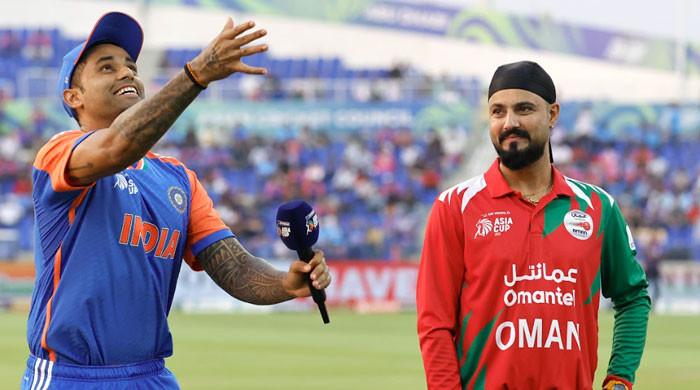 ‘I’ve become like Rohit’: Indian skipper forgets team changes at toss