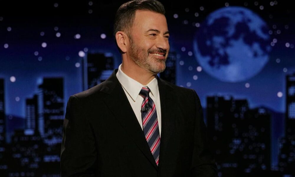 Jimmy Kimmel defends free speech, takes aim at Trump in return to late-night show