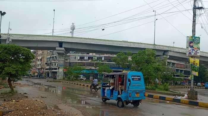 Karachi sees light showers on fourth straight day after monsoon chaos Karachi sees light showers on fourth straight day after monsoon chaos
