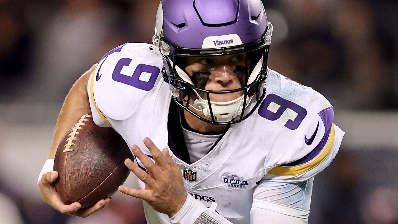 McCarthy delivers in debut, leads Vikings’ rally