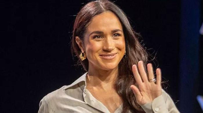 Meghan Markle antics make Prince Harry feel ‘less of a man’ Meghan Markle antics make Prince Harry feel ‘less of a man’