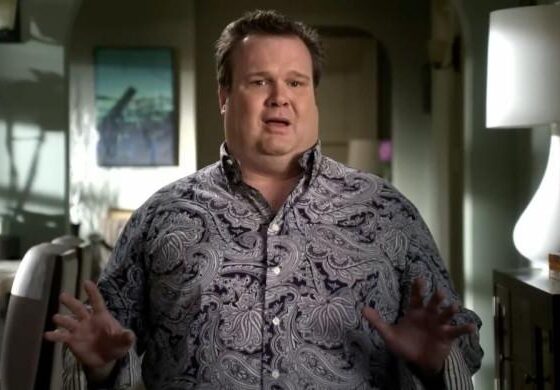 ‘Modern Family’ star Eric Stonestreet marries Lindsay Schweitzer
