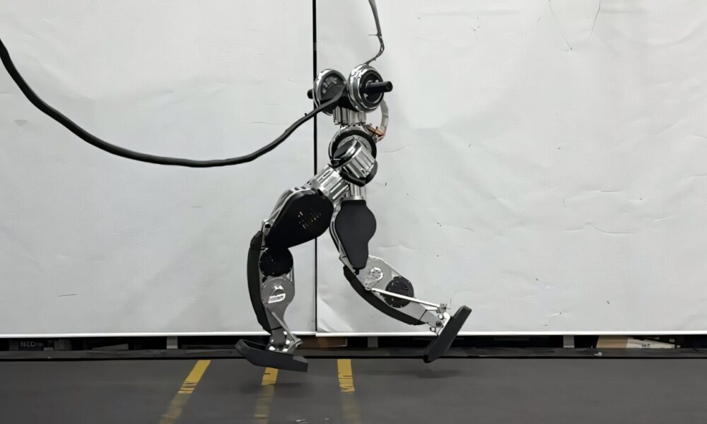 Next-generation humanoid robot can do the moonwalk