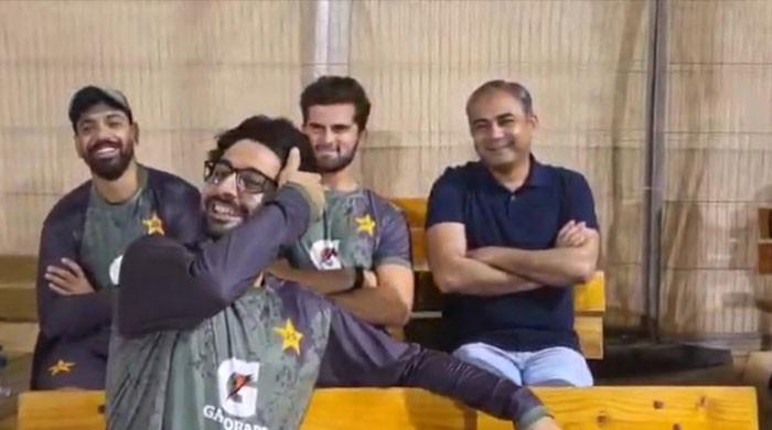 PCB chief Naqvi meets team, boosts players’ morale