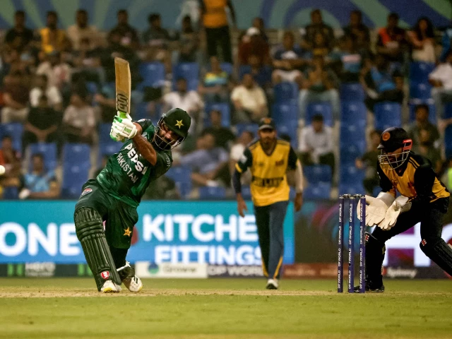 Pakistan beat Sri Lanka to stay in Asia Cup final race | The Express Tribune
