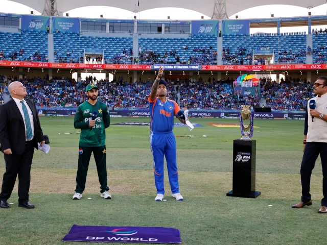 Pakistan warns India against politicising Asia Cup clash | The Express Tribune