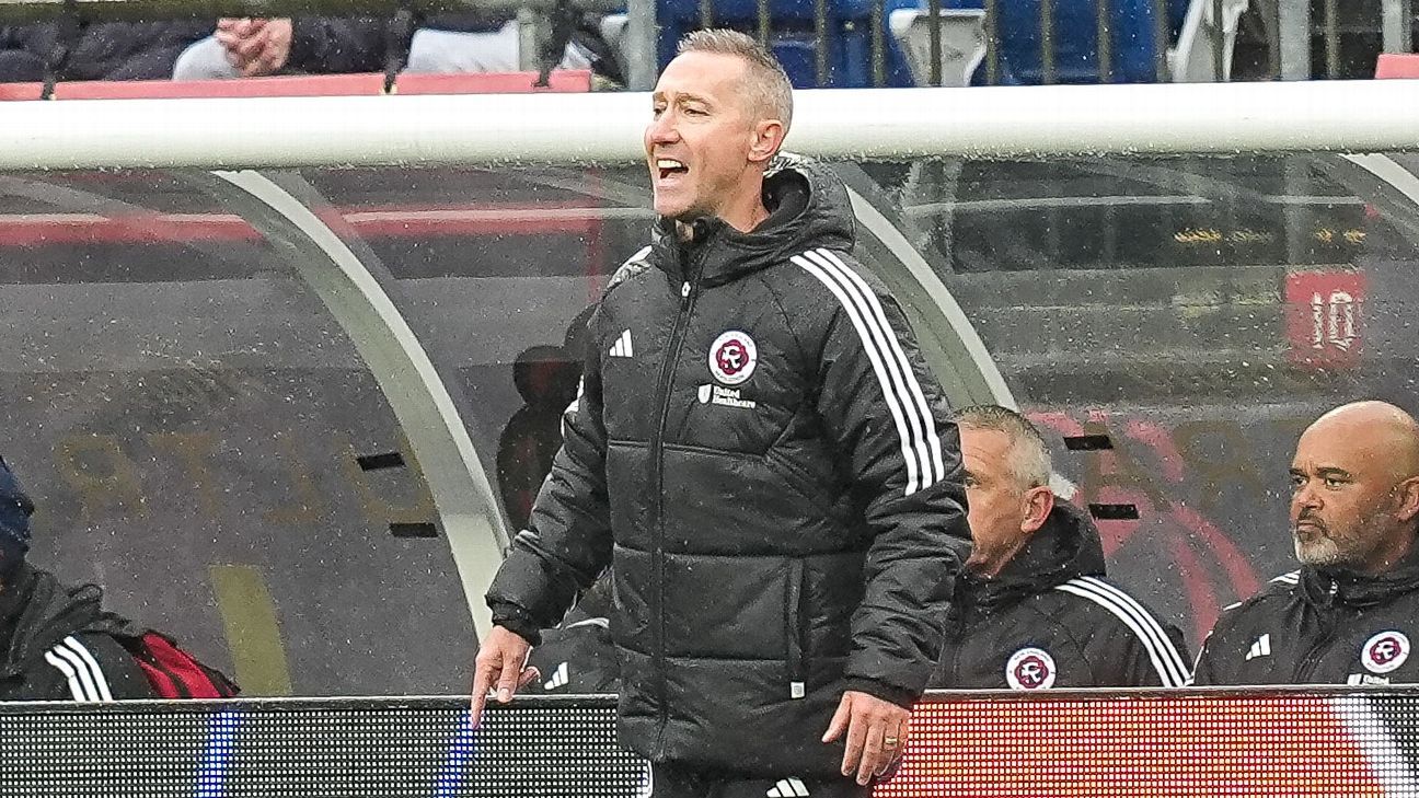 Revs fire Caleb Porter with playoffs out of sight