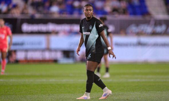 Shaw dazzles Gotham crowd in home debut victory