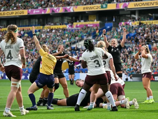Sorensen-McGee hat-trick as World Cup holders New Zealand thump Ireland | The Express Tribune Sorensen-McGee hat-trick as World Cup holders New Zealand thump Ireland | The Express Tribune