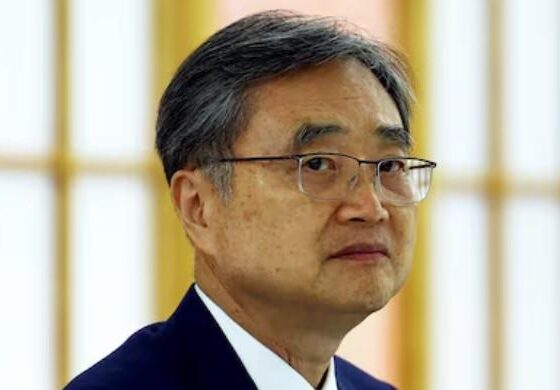 South Korea wants workers detained in immigration raid to be able to re-enter US