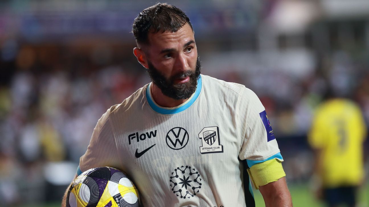 Transfer rumors, news: Benzema linked with reunion with Mourinho at Benfica