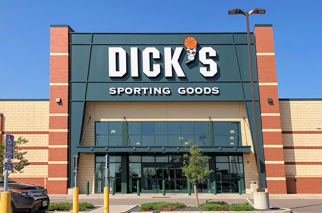 US’ Dick’s Sporting Goods Q2 net sales reach .65 bn, comps up 5% US’ Dick’s Sporting Goods Q2 net sales reach .65 bn, comps up 5%