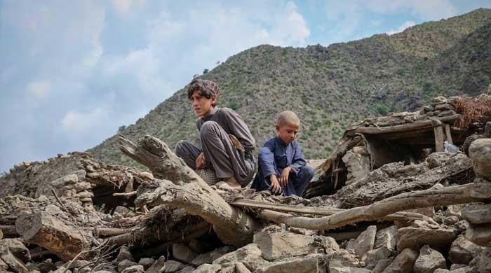 Afghan quake survivors left waiting for aid Afghan quake survivors left waiting for aid