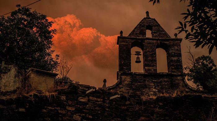 Strong winds fuel fires in Portugal and Spain
