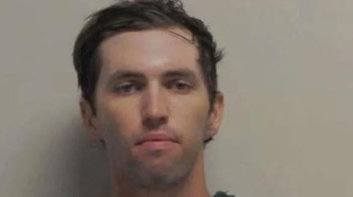 Suspected gunman Tyler Robinson wrote note threatening Kirk, says FBI director Suspected gunman Tyler Robinson wrote note threatening Kirk, says FBI director