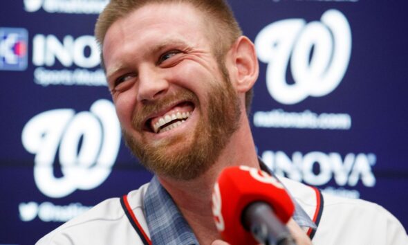 ’19 WS MVP Strasburg returns to SDSU, joins staff