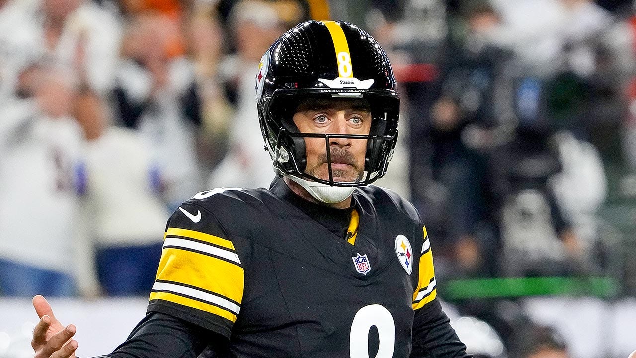 Aaron Rodgers tells 311-pound Steelers teammate to stop tackling him after touchdowns: ‘I’m 41’ Aaron Rodgers tells 311-pound Steelers teammate to stop tackling him after touchdowns: ‘I’m 41’