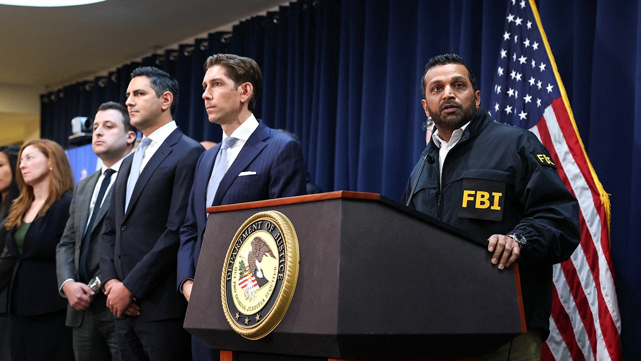 Alleged mob ties in NBA scandal recall La Cosa Nostra’s long shadow over sports Alleged mob ties in NBA scandal recall La Cosa Nostra’s long shadow over sports
