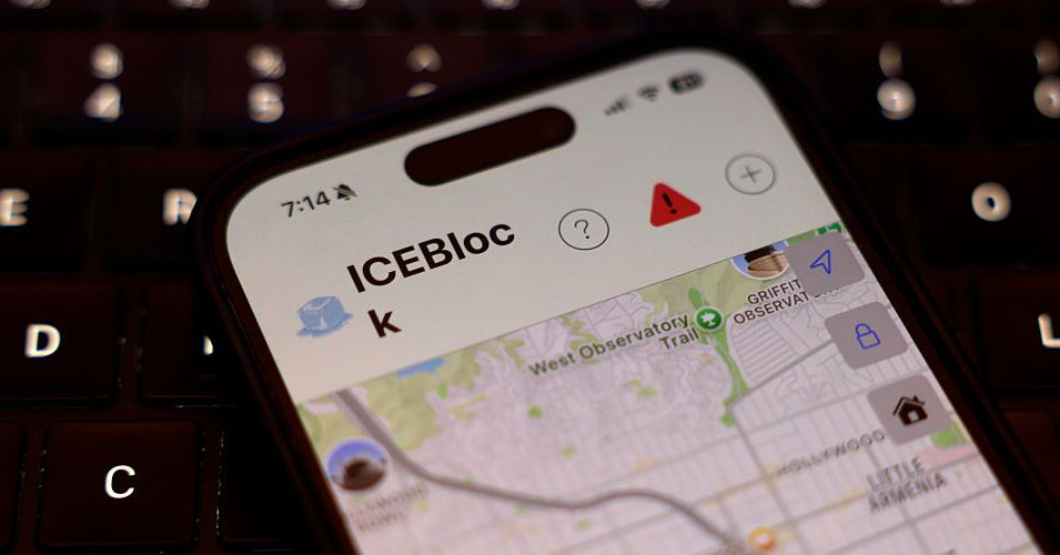 Apple Took Down ICE-Tracking Apps. Their Developers Aren’t Giving Up Apple Took Down ICE-Tracking Apps. Their Developers Aren’t Giving Up