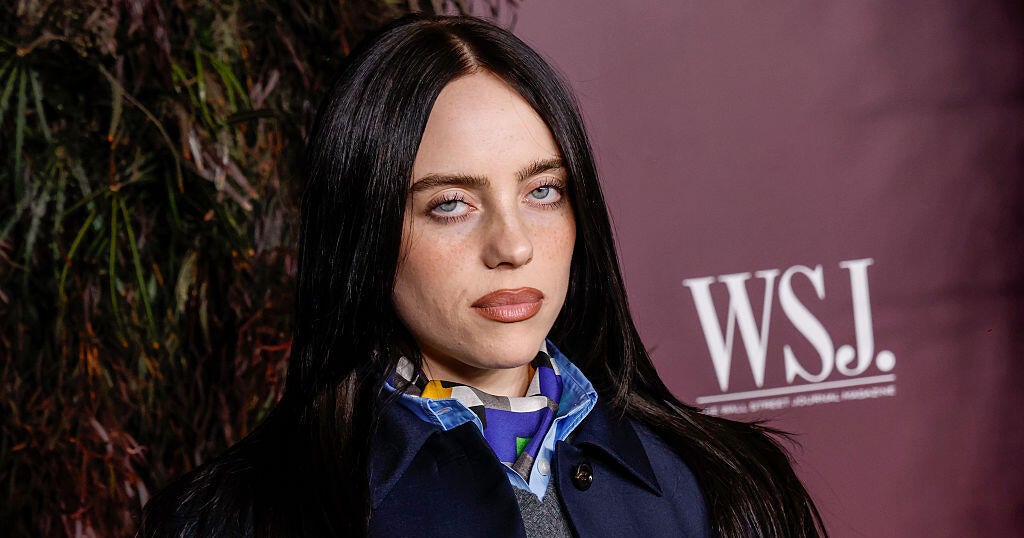 Billie Eilish calls on billionaires to donate more of their wealth: “No hate, but give your money away, shorties” Billie Eilish calls on billionaires to donate more of their wealth: “No hate, but give your money away, shorties”