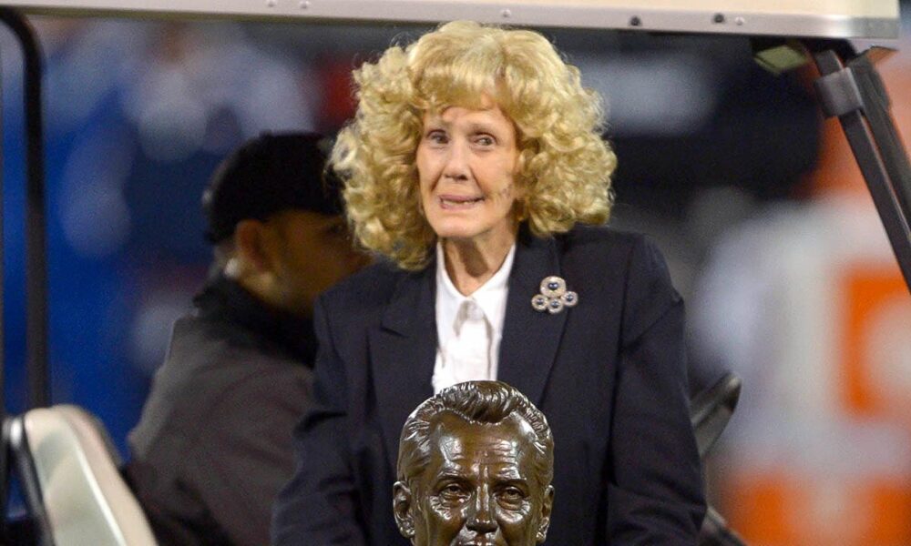 Carol Davis, longtime Raiders ‘First Lady,’ dead at 93
