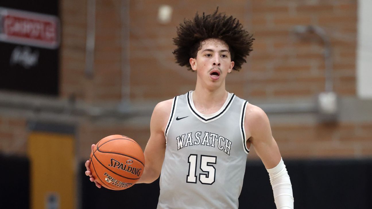 Coveted 2026 hoops recruit commits to UConn Coveted 2026 hoops recruit commits to UConn