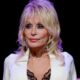 Dolly Parton risks facing major problems to her health: Insider rings alarm bells Dolly Parton risks facing major problems to her health: Insider rings alarm bells